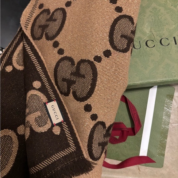 Gucci Beige and Dark Brown Logo Scarf - Picture 1 of 3